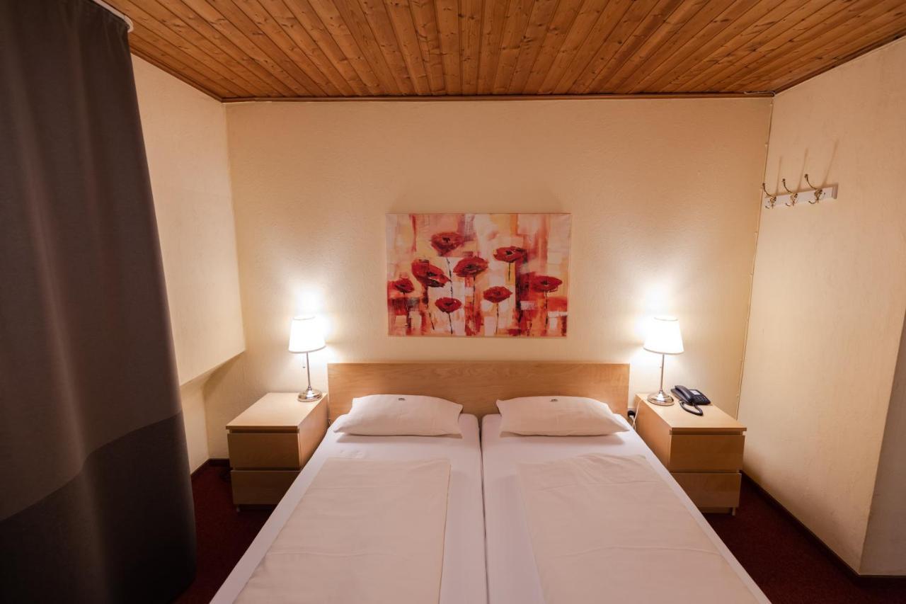 Landhotel Ewerts Insul エクステリア 写真