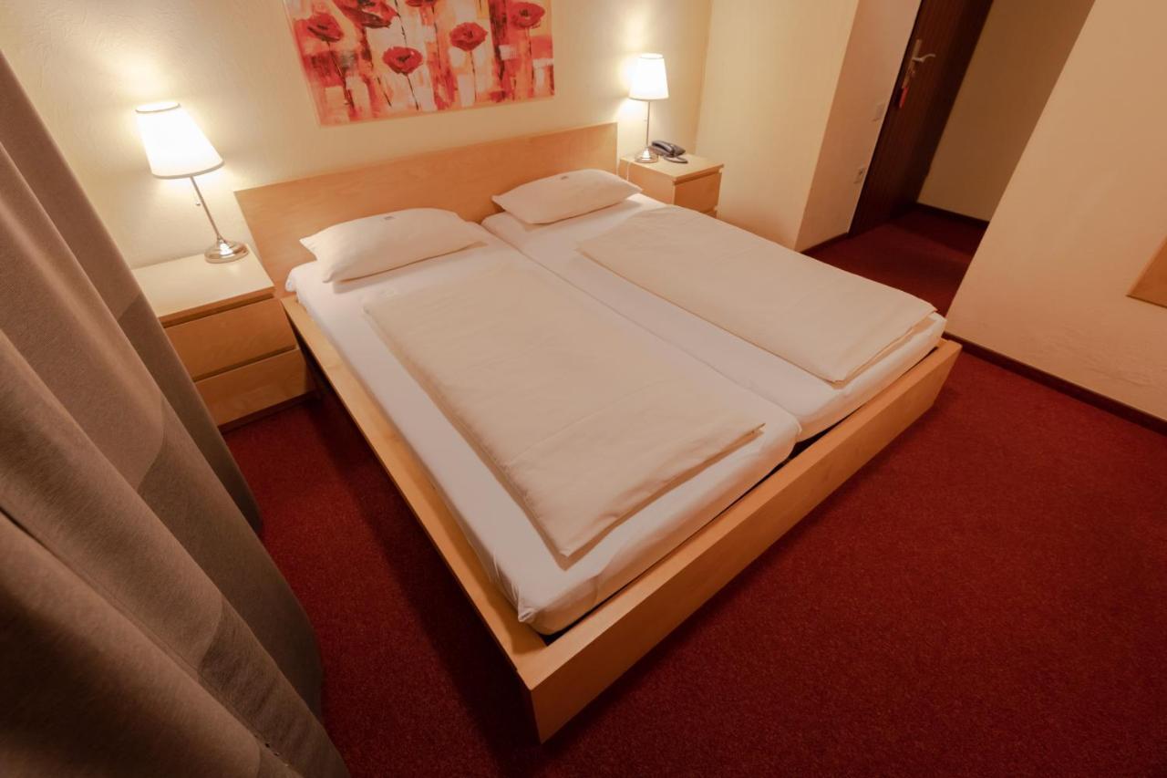 Landhotel Ewerts Insul エクステリア 写真