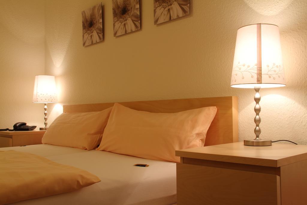 Landhotel Ewerts Insul エクステリア 写真