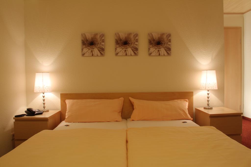 Landhotel Ewerts Insul エクステリア 写真