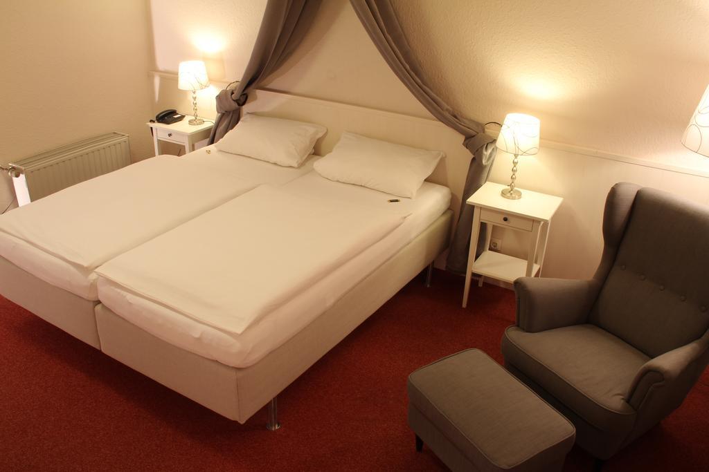 Landhotel Ewerts Insul エクステリア 写真